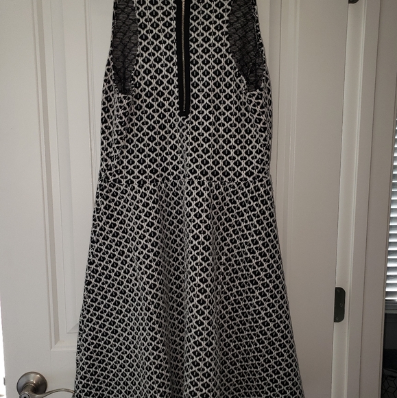 Maurice Black and white pattern Size 0 Dress - Picture 2 of 10